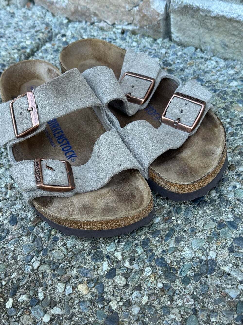 Birkenstock Arizona Soft Footbed Suede Slide Sandals in Taupe Size 38 - Picture 10 of 13